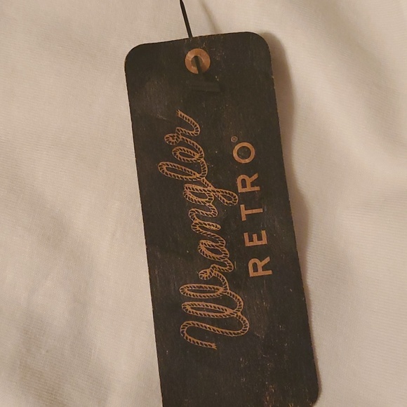 Top - Picture 3 of 3